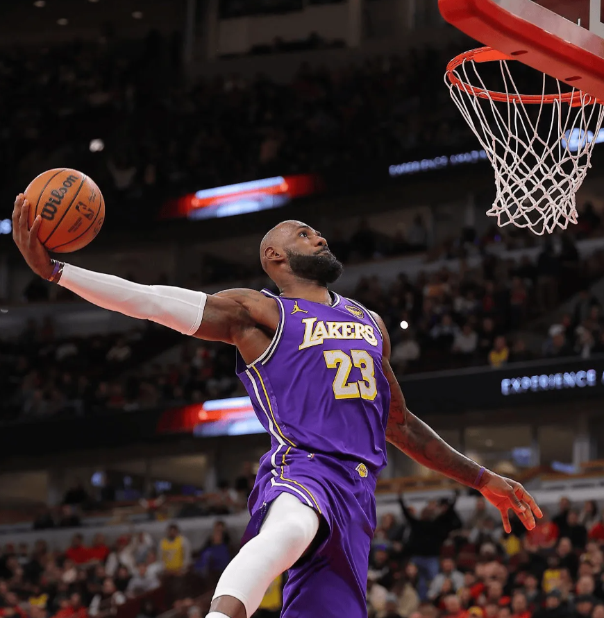 九游电脑版-湖人复仇!詹姆斯连创5大NBA神迹,东契奇队史第一,八村塁轰23分